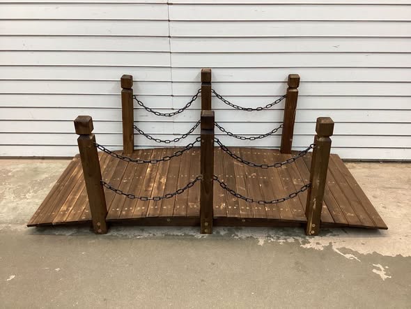 5 ft Wooden Garden Bridge Arc Footbridge with Metal Chain Railings Solid Fir Construction Carbonized