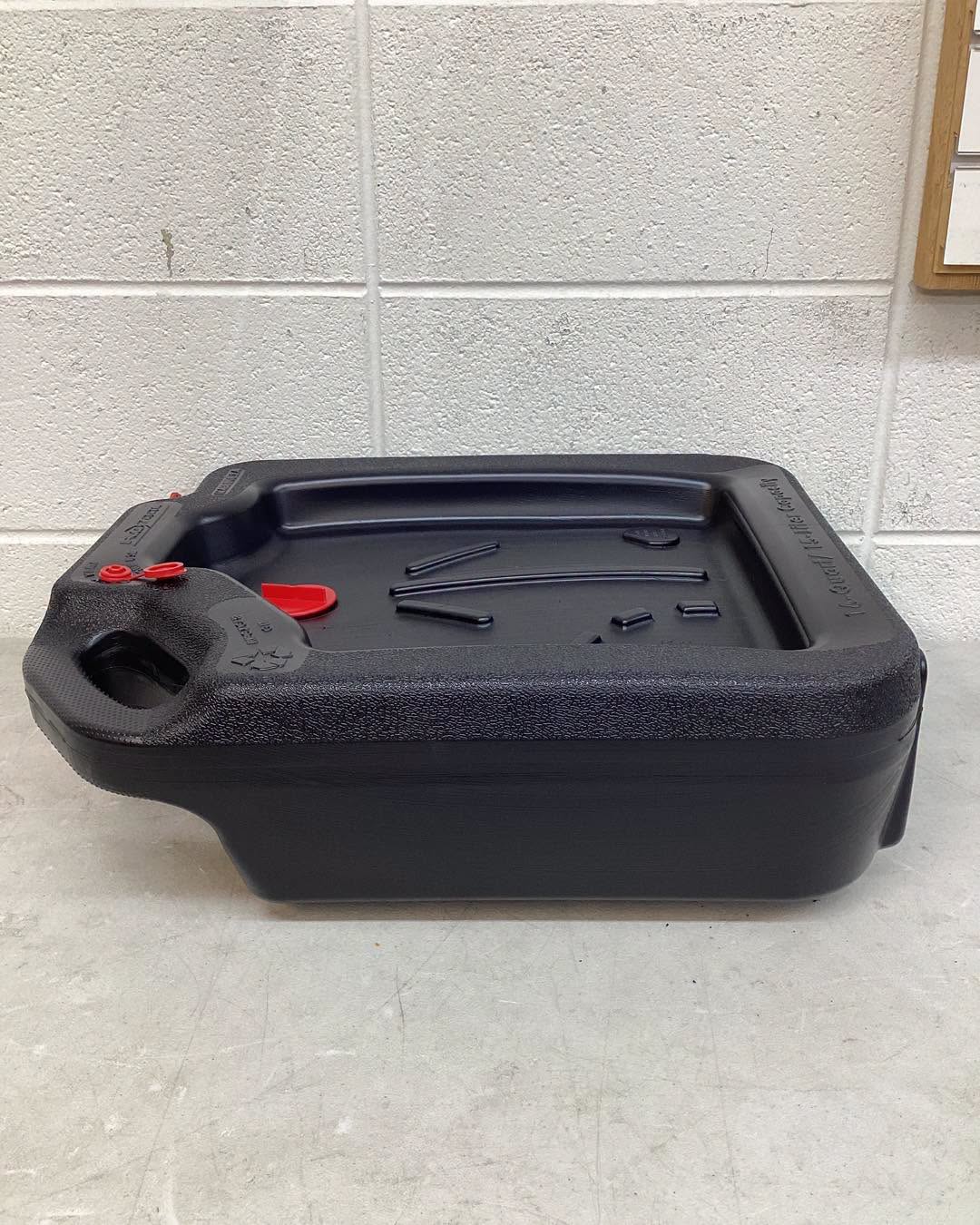 Super Duty 16 Qt. Drain Container