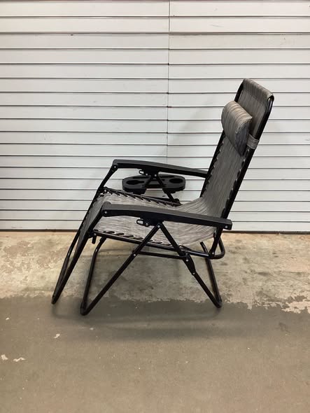 Zero Gravity Chair, Outdoor Patio Lounge Chair with Pillow & Cup Holder Tray