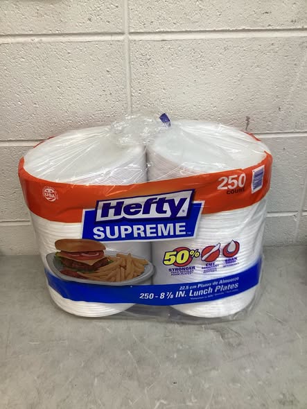 Hefty Supreme Foam Disposable Lunch Plates, 8 7/8", 250 ct.