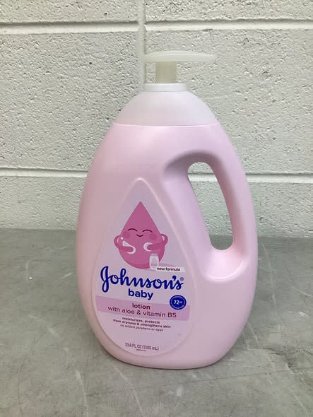 Johnson's Moisturizing Pink Baby Lotion with Coconut Oil, 33.8 fl. oz