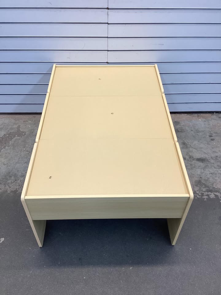 Train Set With Table