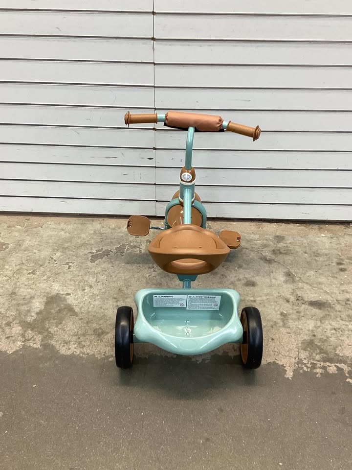 Toddler Tricycle Kids Trike with Adjustable Seat and Storage Basket Aged 3-5 Years Old