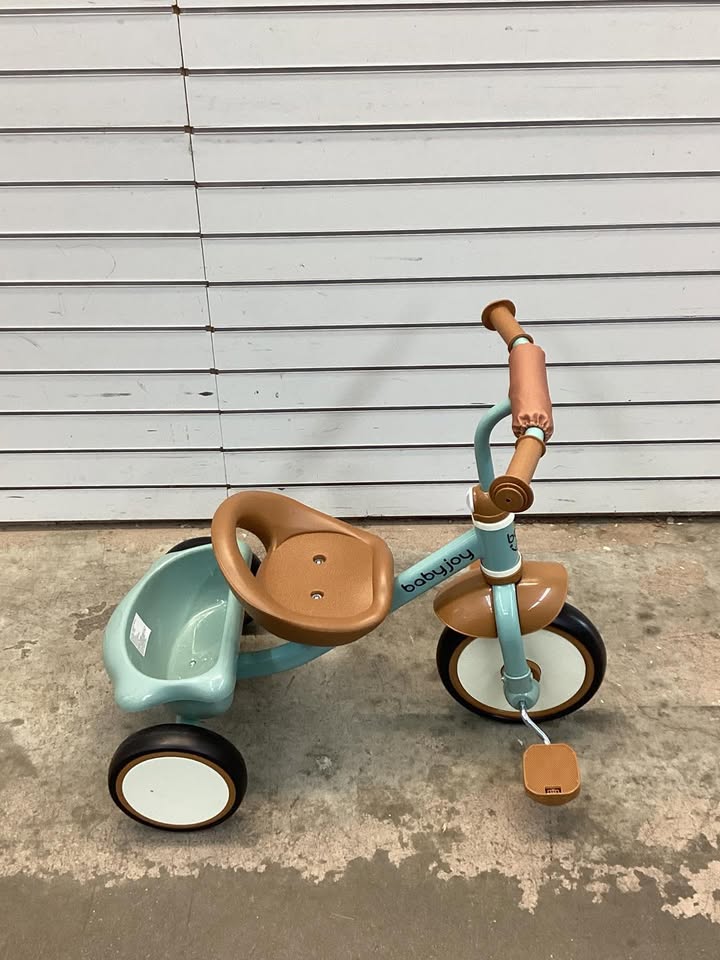 Toddler Tricycle Kids Trike with Adjustable Seat and Storage Basket Aged 3-5 Years Old