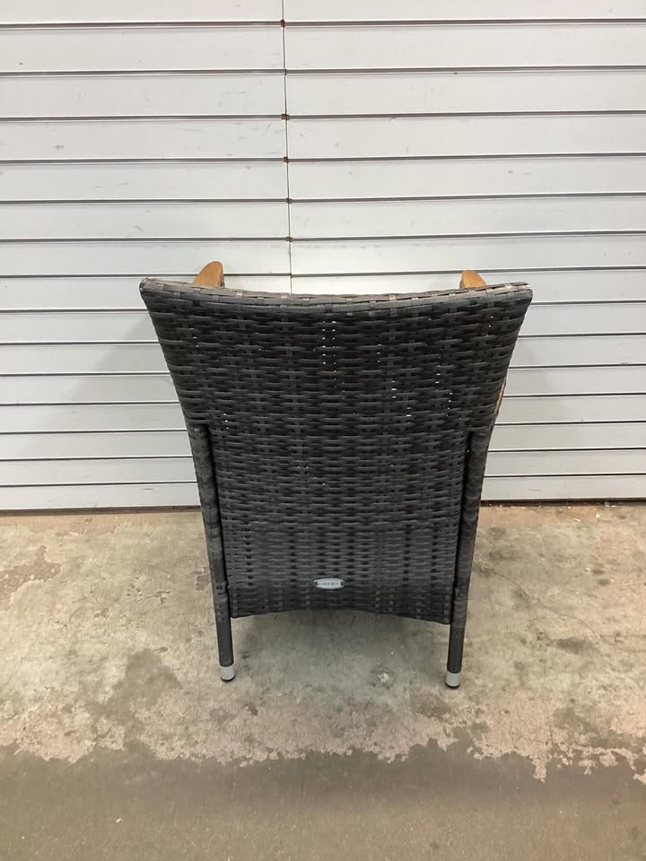 Costway Patio Rattan Chair