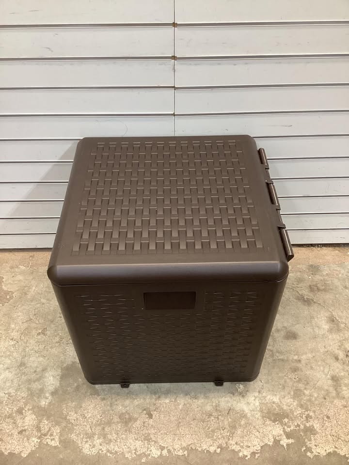 Costway 28 Gal. Patio Brown Deck Box Outdoor Waterproof Storage Container