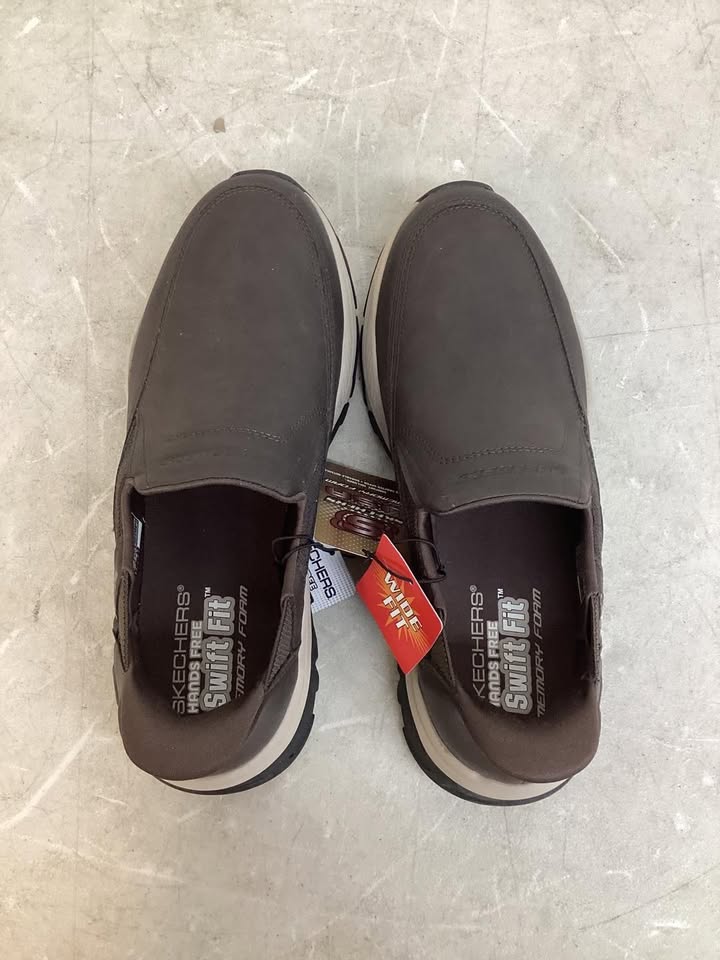 Skechers Men's Hands Free Swift Fit Sneaker