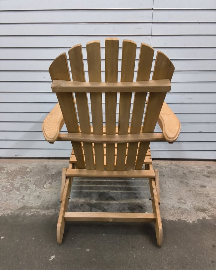 Folding Wooden Adirondack Chair, Accent Furniture w/ Natural Woodgrain