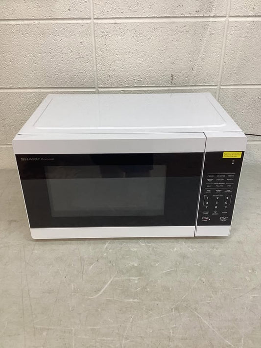 Sharp 1.1 Cu. Ft. 1000W Countertop Microwave Oven With Sensor Cooking