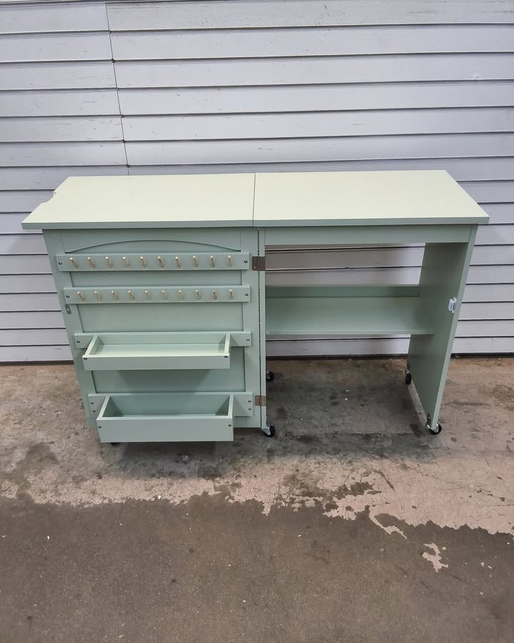 Best Choice Products Sewing Machine Table & Desk w/ Craft Storage and Trays - Light Green.