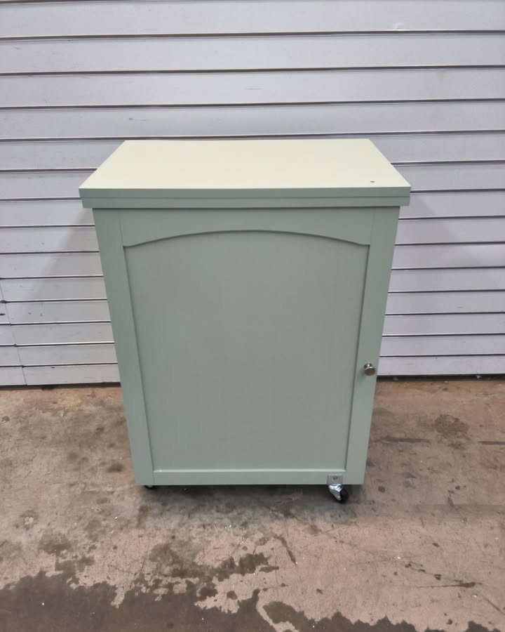 Best Choice Products Sewing Machine Table & Desk w/ Craft Storage and Trays - Light Green.