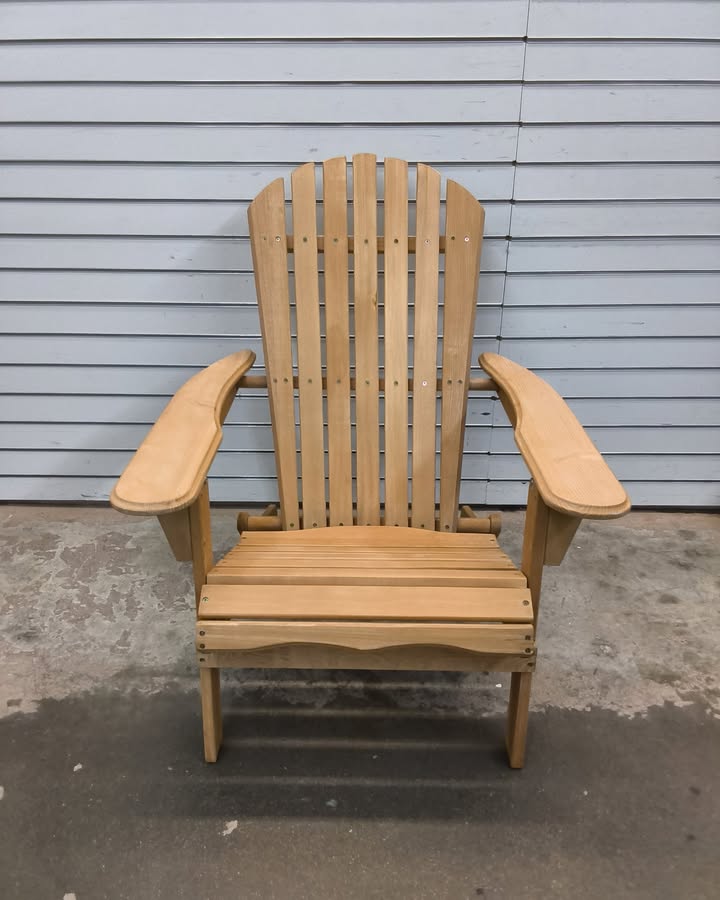 Folding Wooden Adirondack Chair, Accent Furniture w/ Natural Woodgrain