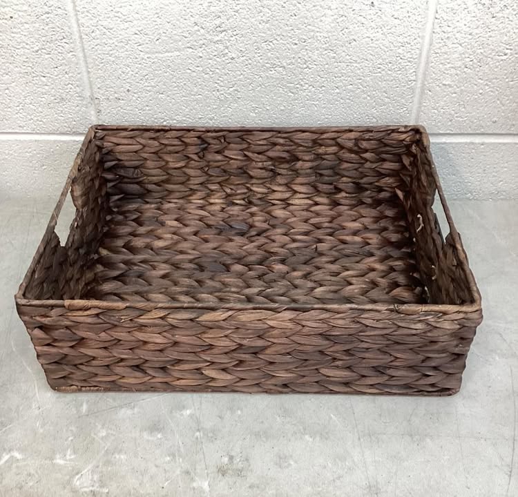 Set of 4 Water Hyacinth Pantry Baskets w/ Chalkboard, Chalk Marker