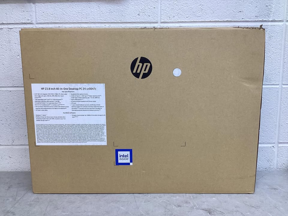 HP 23.8" All-in-One Desktop PC - Intel Core i5 - 8G RAM - 512GB SSD - Windows 11