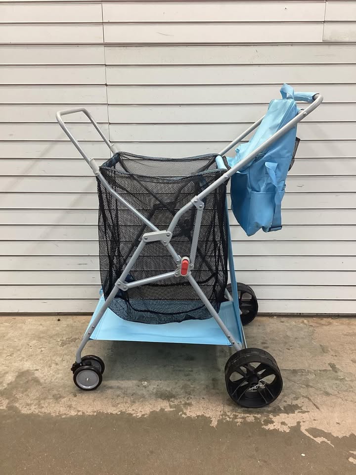 Member’s Mark Beach Cart