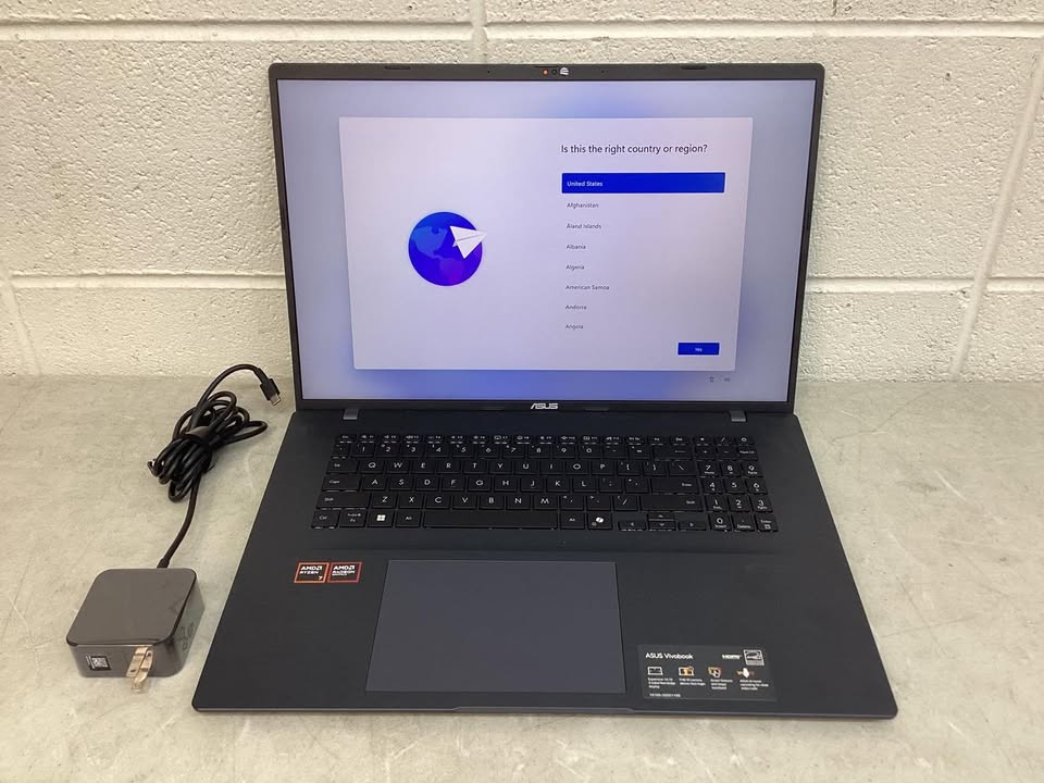 ASUS Vivobook 18” WUXGA 144Hz Laptop | AMD Ryzen 7 | 32GB RAM | 1TB SSD