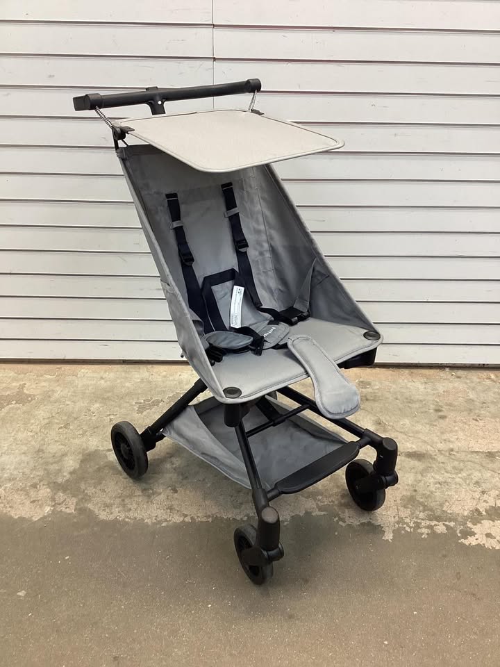 BABY JOY Lightweight Compact Travel Stroller for Airplane with Easy One-Hand Fold
