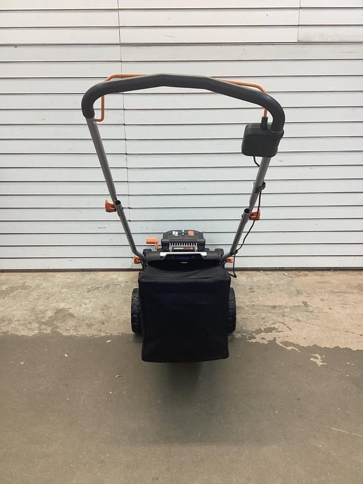 WORX WG745.1 40V 17'' Brushless Cordless Battery Powered Push Lawn Mower - 2 Blades 2 Batteries & Charger Included
