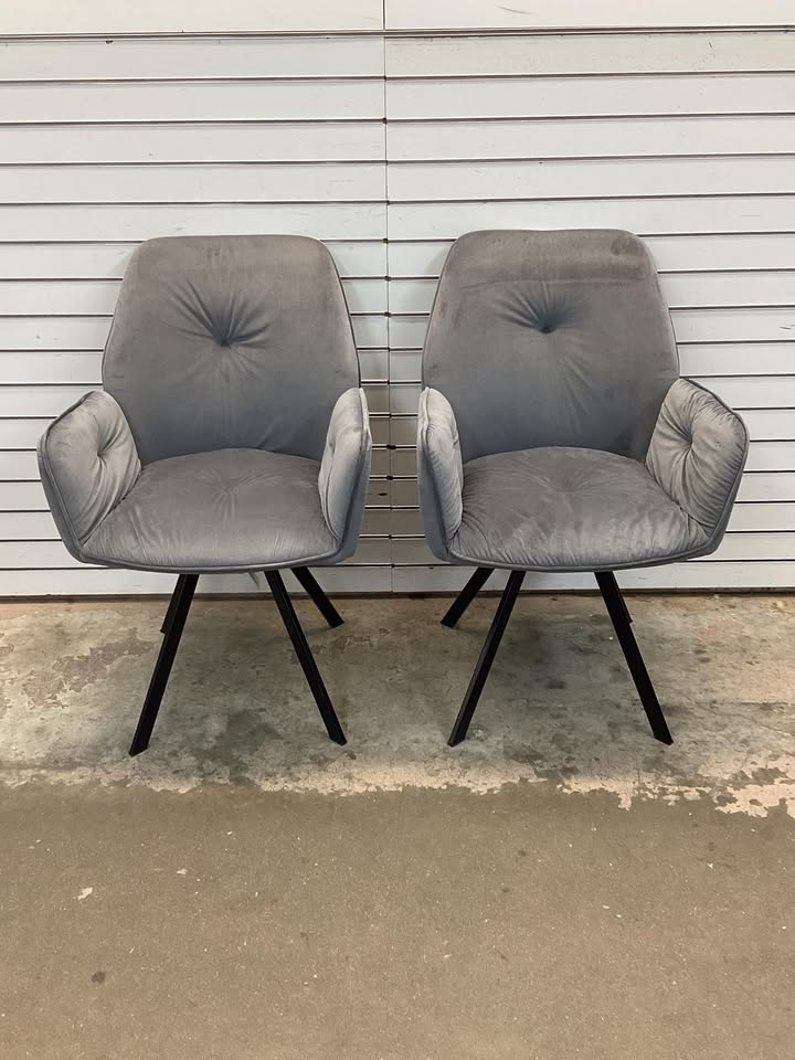 2 Pieces Modern Velvet Swivel Accent Arm Chairs with Metal Legs