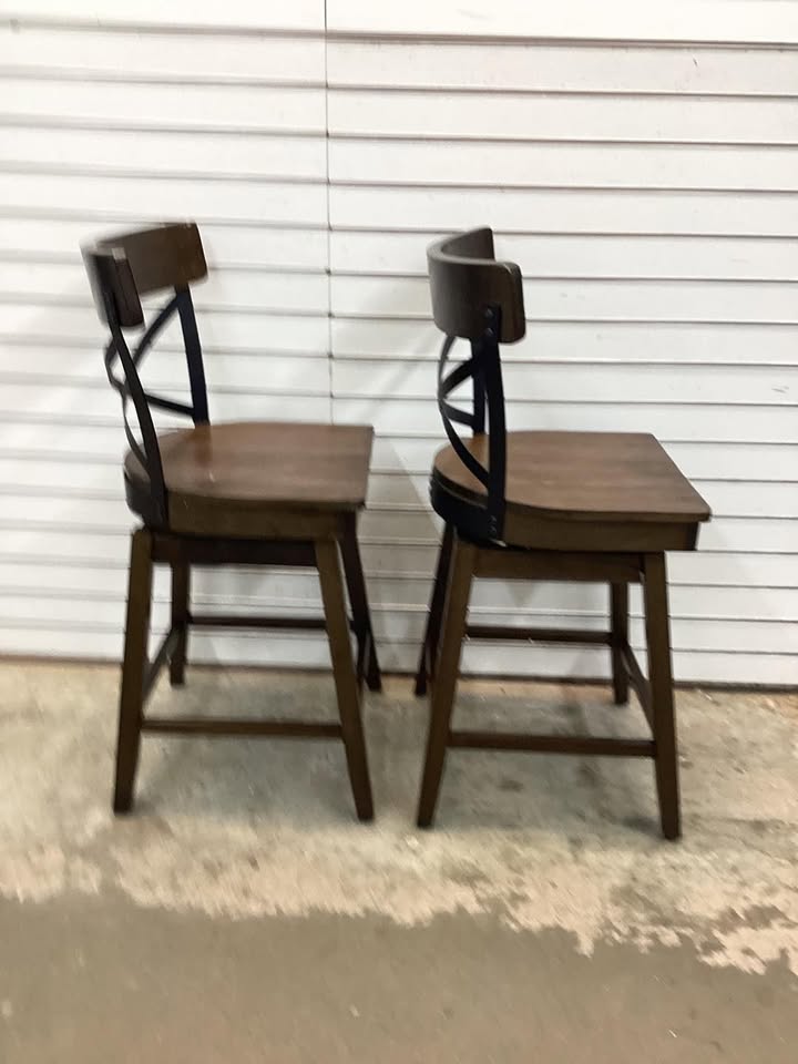 Costway 24" Set of 2 Wooden Swivel Bar Stools with Open X Back and Footrest