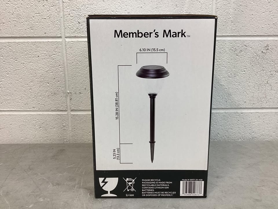 Member's Mark LED Solar Path Lights, 20 Lumens, 4-Pack