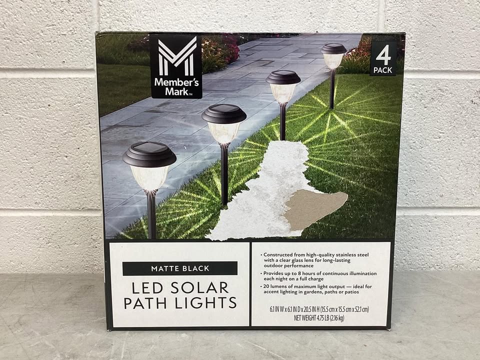 Member's Mark LED Solar Path Lights, 20 Lumens, 4-Pack