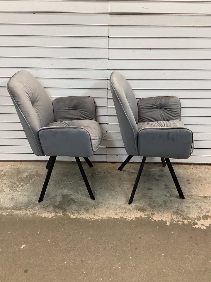 2 Pieces Modern Velvet Swivel Accent Arm Chairs with Metal Legs