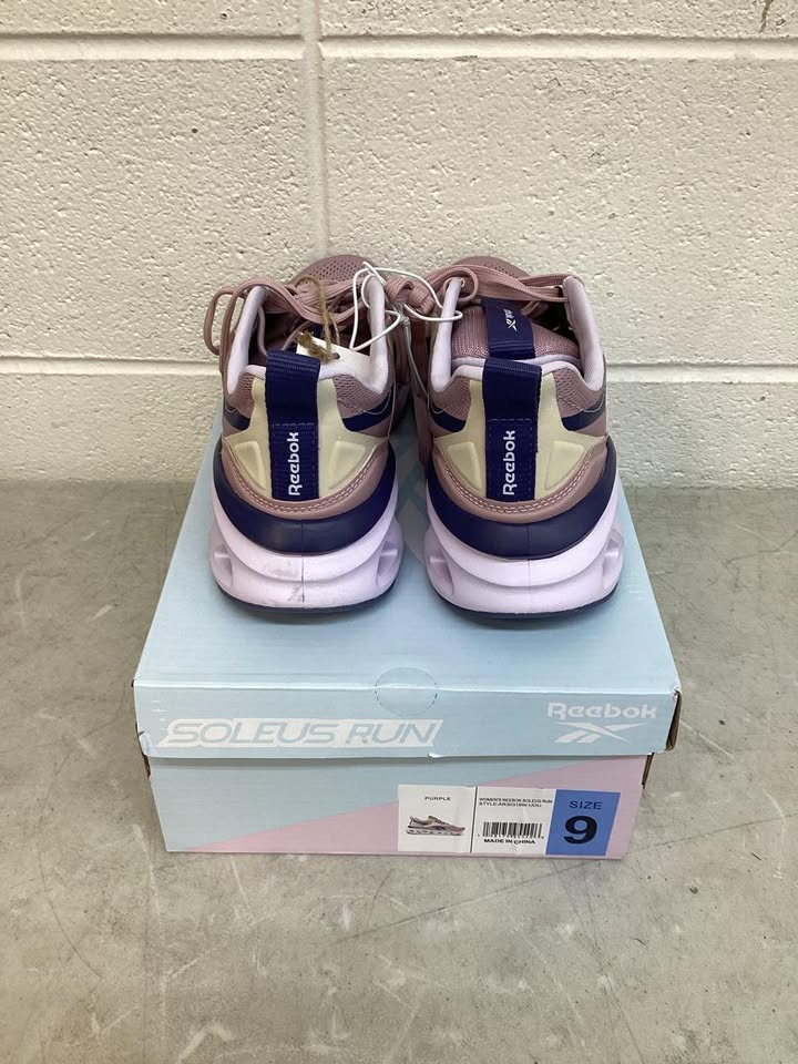 Reebok Soleus Run Sneakers, Size 9