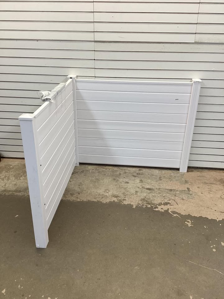 Outdoor PVC Air Conditioner Fence with 20 Inch Long Stakes