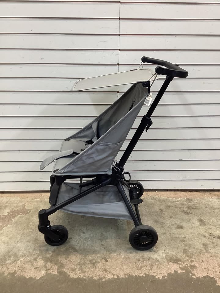 BABY JOY Lightweight Compact Travel Stroller for Airplane with Easy One-Hand Fold