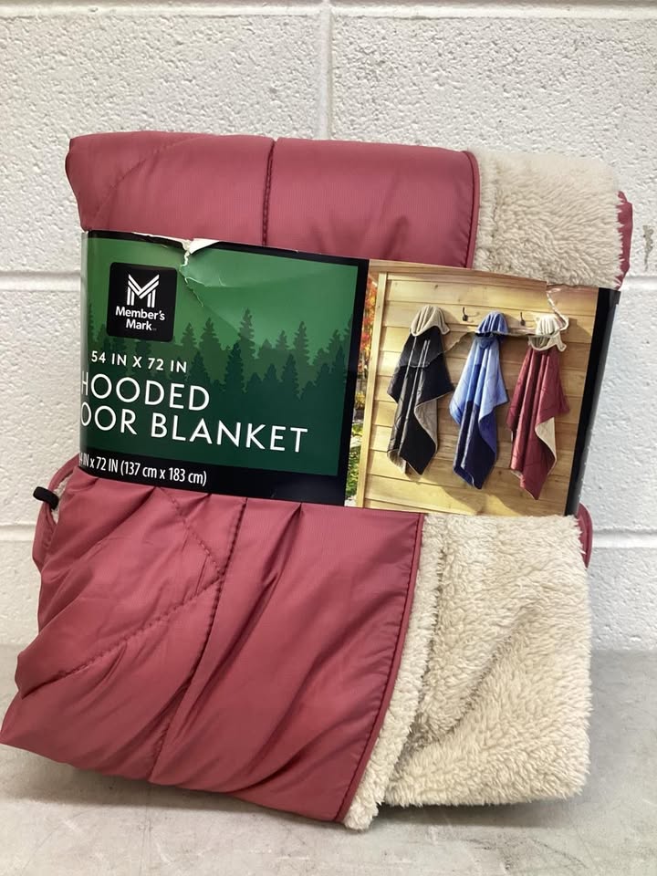 Member's Mark Camping Blanket with Detachable