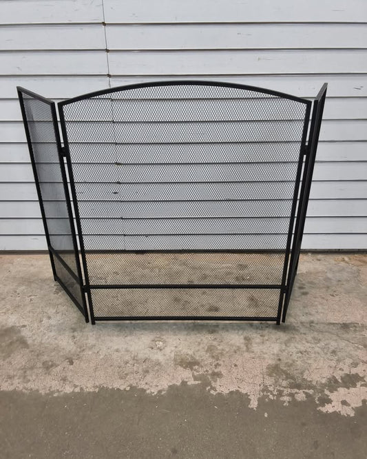 Best Choice Products 47.5x27.25in 3-Panel Steel Mesh Fireplace Screen
