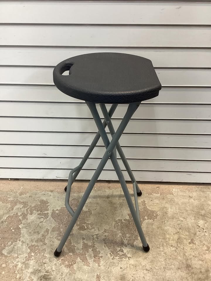 28 in. Black Backless Metal Sturdy Frame Portable Folding Bar Stools