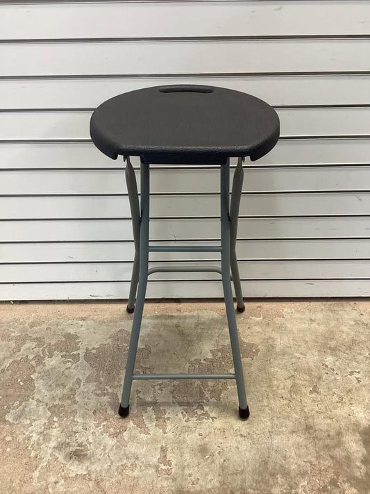 28 in. Black Backless Metal Sturdy Frame Portable Folding Bar Stools