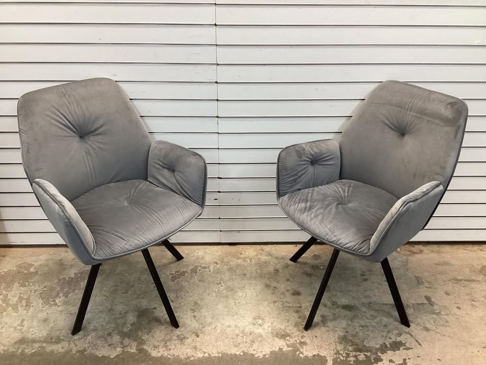 2 Pieces Modern Velvet Swivel Accent Arm Chairs with Metal Legs