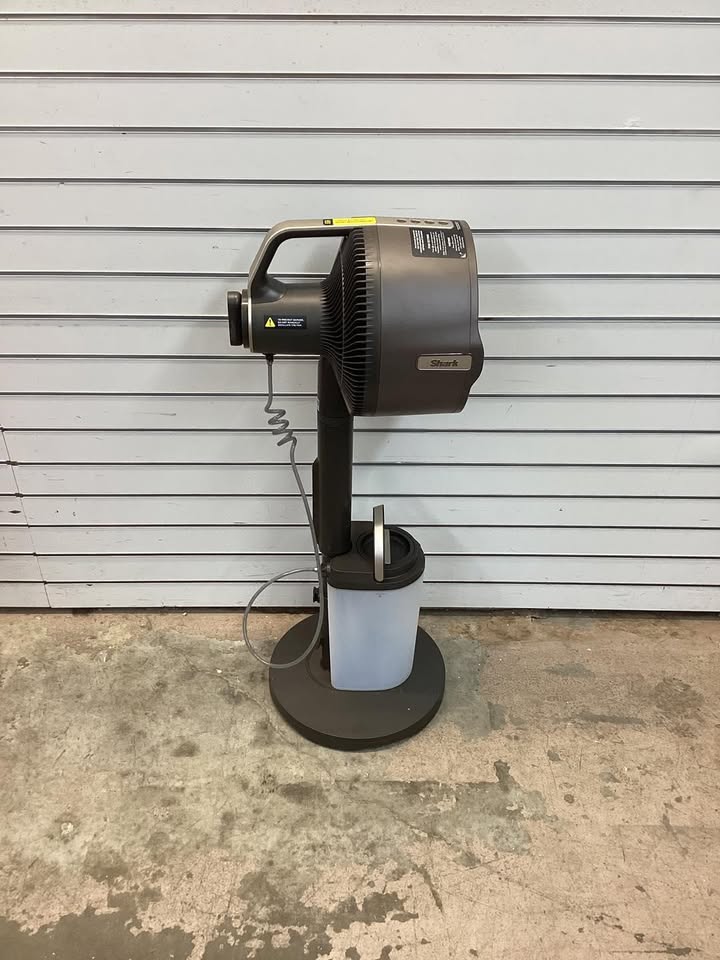 Lightly UsedShark FlexBreeze™ Pro Mist Indoor Outdoor Pedestal & Table Fan With Water Tank