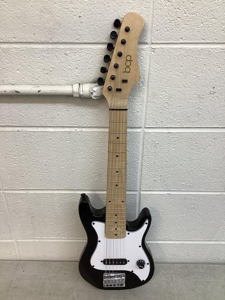 Best Choice Products 30in Kids Electric Guitar Beginner Starter Kit
