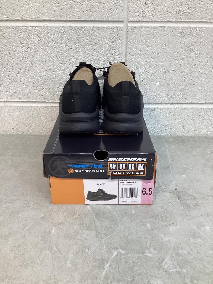 Skechers Women's Work Shoe, Size 6.5