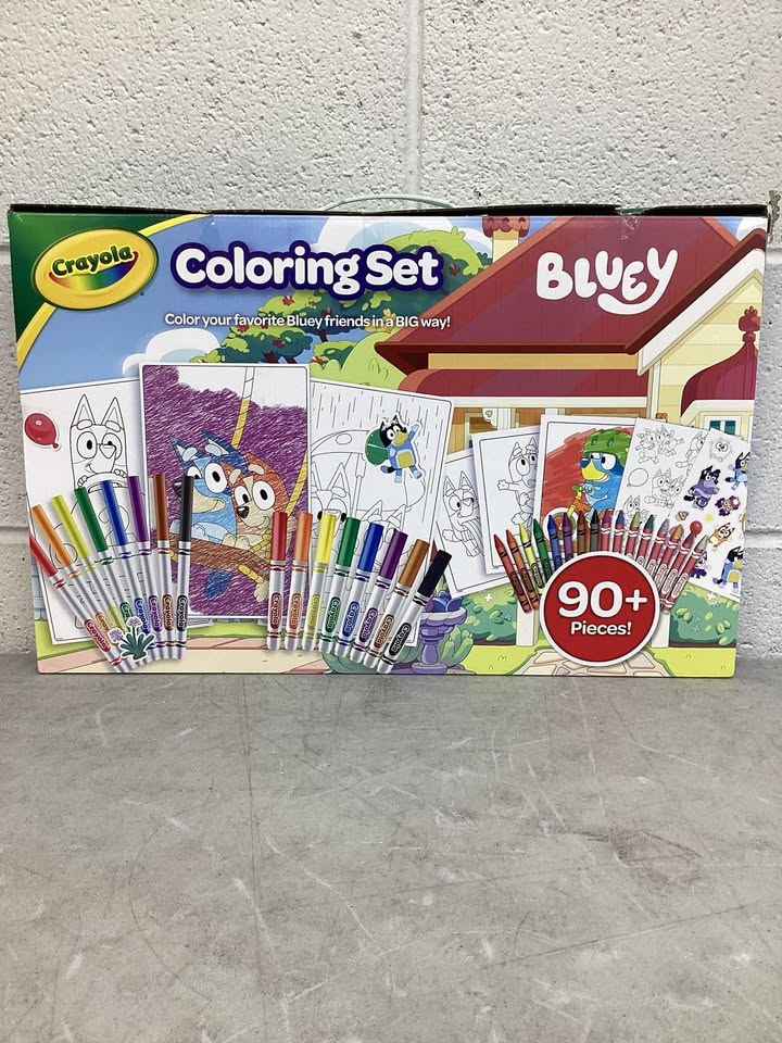 Crayola Coloring Kit Bluey