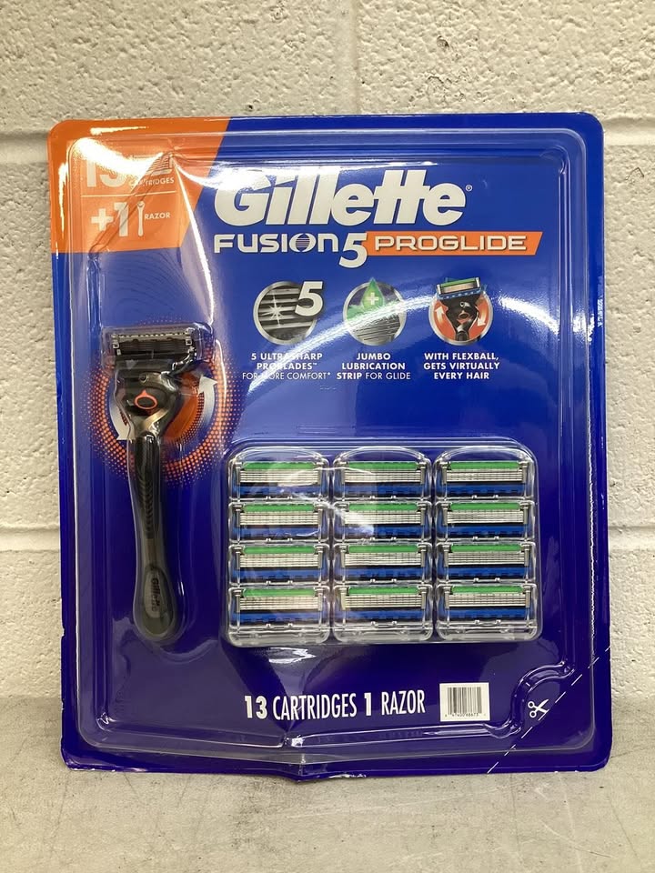 Gillette Fusion5 ProGlide Men's Razor, 1 Handle + 13 Cartridges