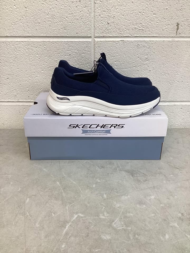 Skechers Men's Arch Comfort Flex Sneaker, Size 8