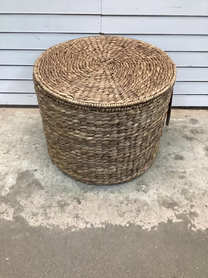 Best Choice Products Large Round Storage Ottoman W/ Lid, Handwoven Water Hyacinth Footstool