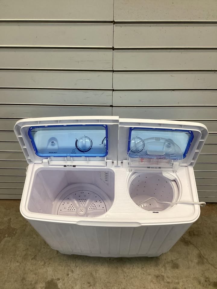8-12lbs Compact Twin Tub Washing Machine for Home Use