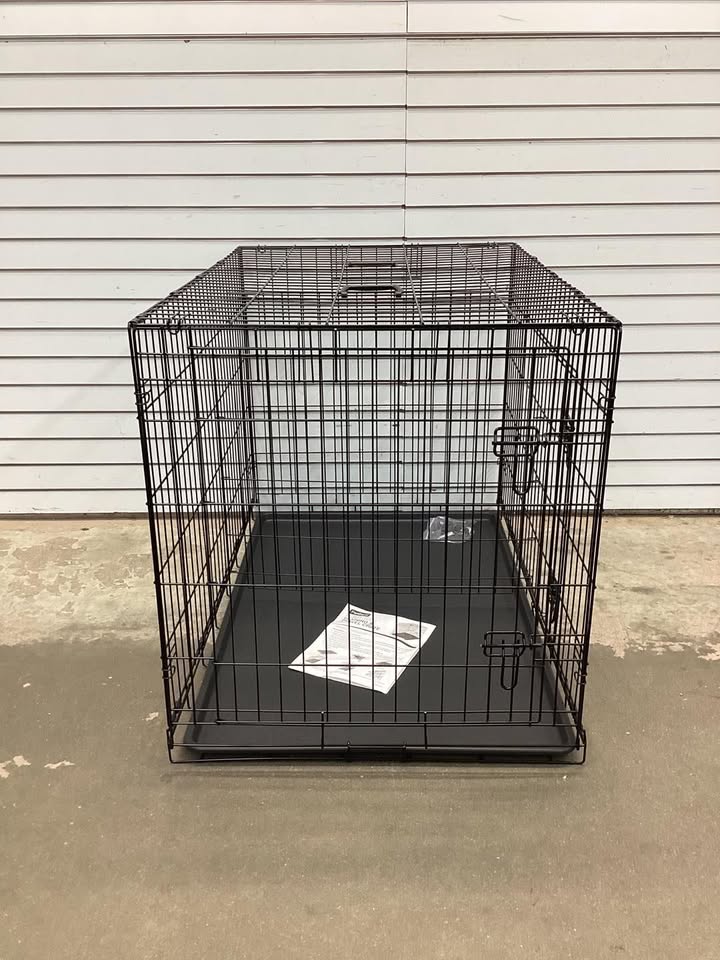 Pet Essentials Large Steel Dog Crate Black 30 in. H X 28 in. W X 42 in. D