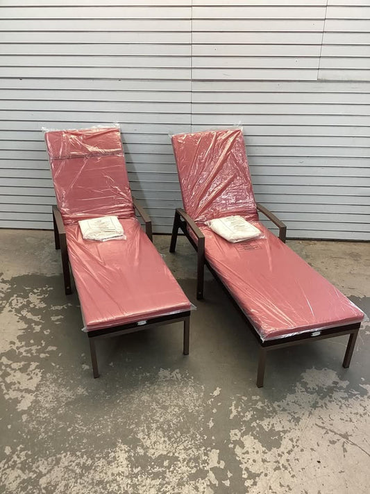 Costway 2PCS Patio Rattan Lounge Chair Chaise Recliner Back Adjustable Cushioned