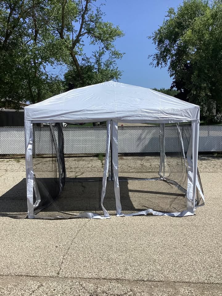 10 FT x 10 FT Pop-Up Canopy Tent Easy Setup Instant Folding Shelter