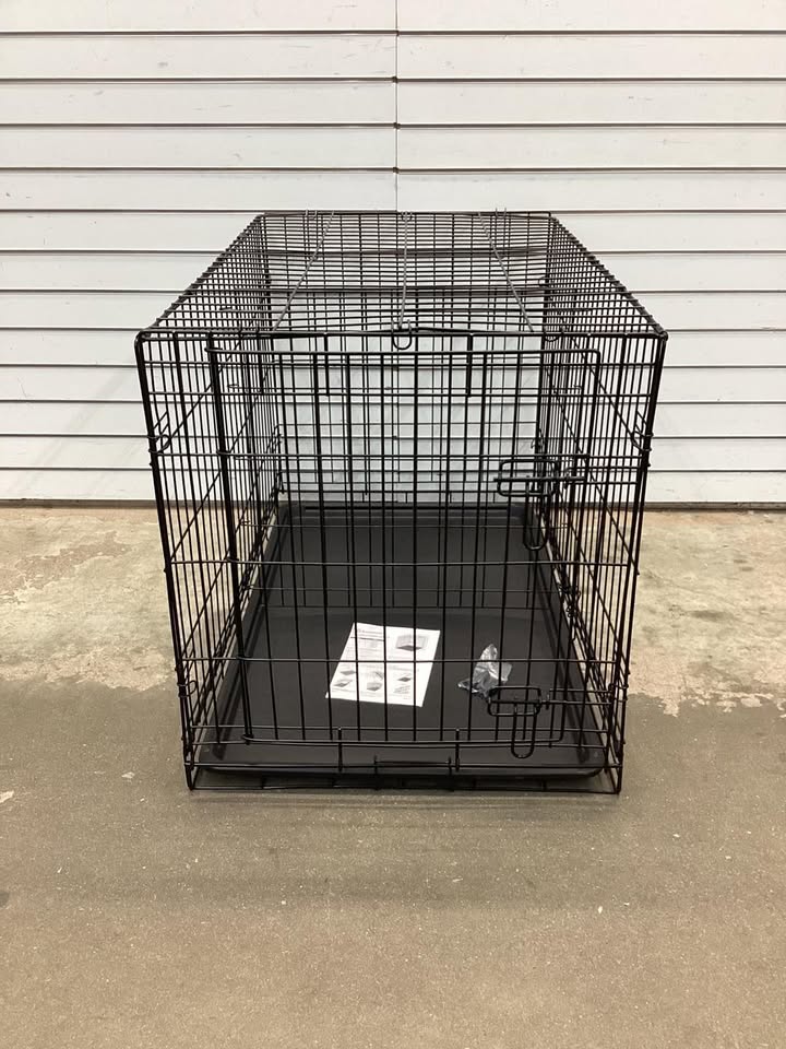 Rampart Medium Wire Pet Crate