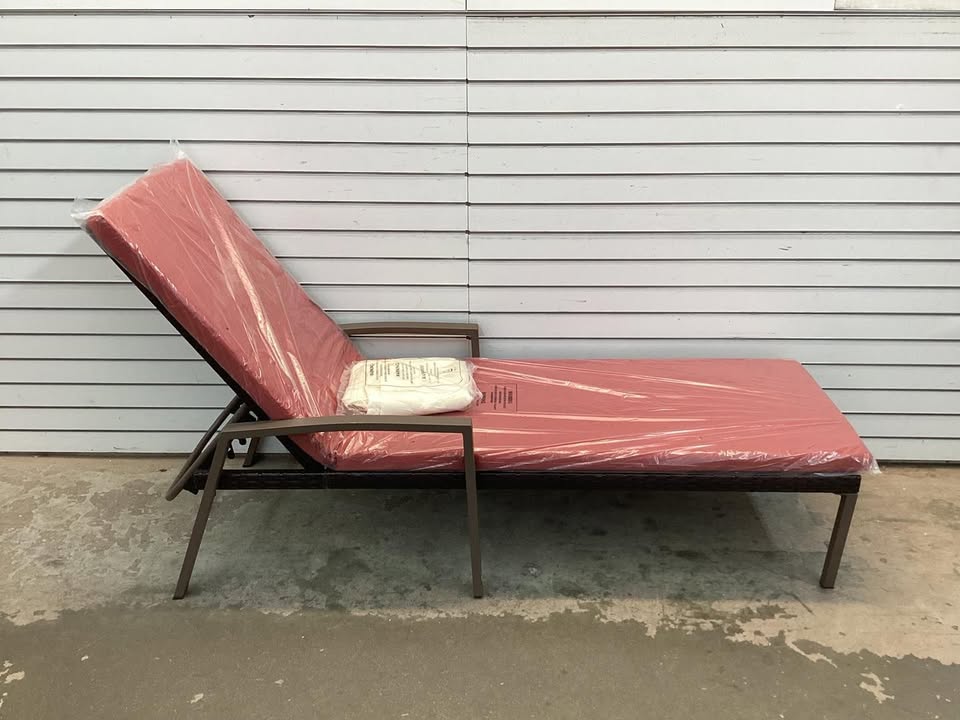 Costway 2PCS Patio Rattan Lounge Chair Chaise Recliner Back Adjustable Cushioned