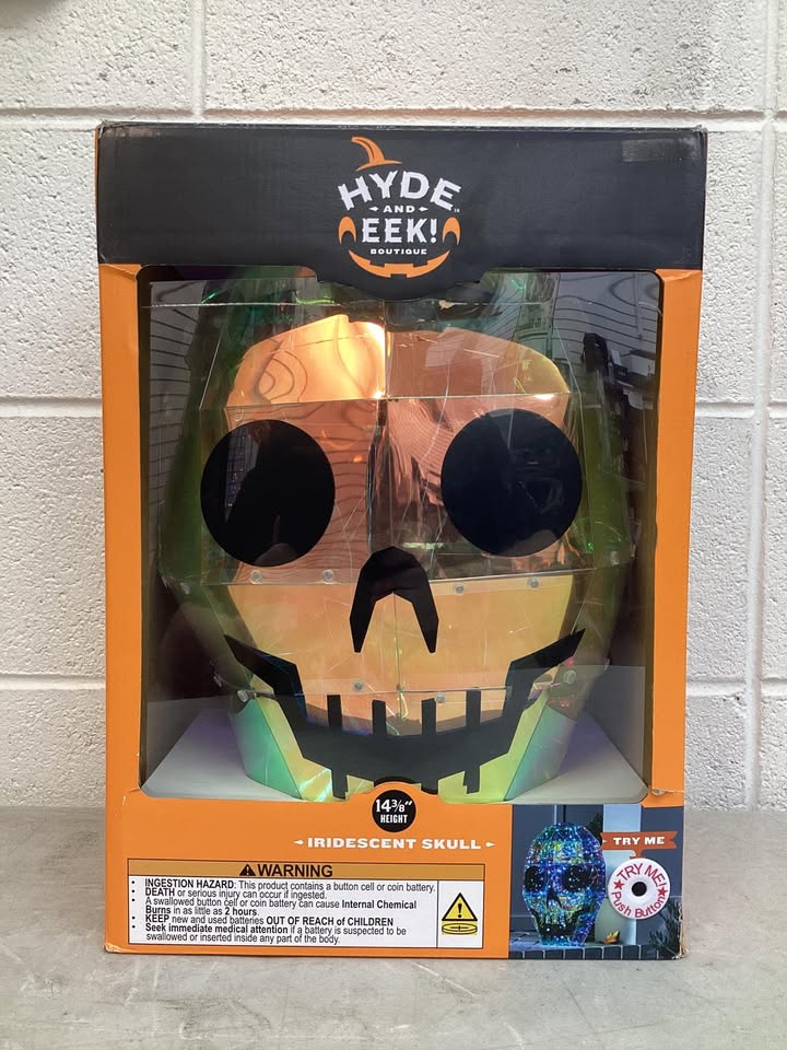 Hyde & EEK! Boutique 16" Narrow Iridescent Skull 3D Modular Light Structure