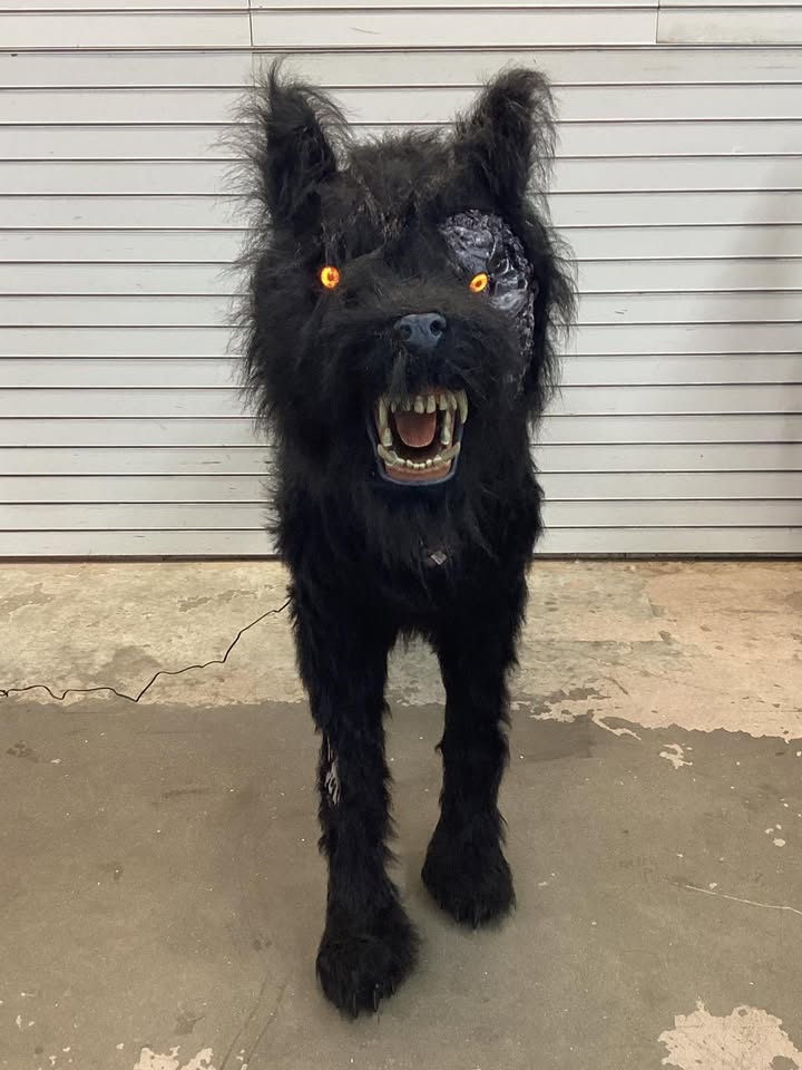 5.5 ft. Gruesome Grounds Animated LED Fear Valley Wolf